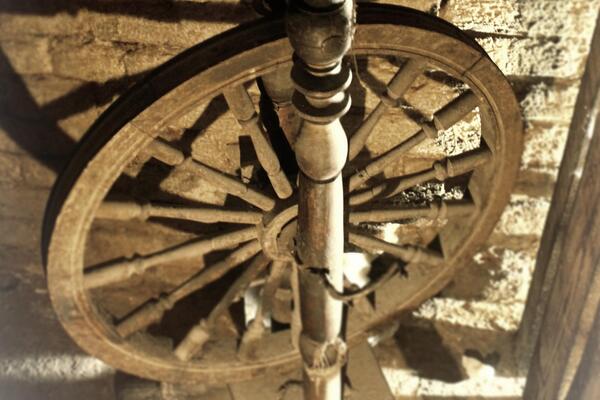 Тайна старого подземелья