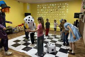 Фотография квеста-анимации Путешествие в Страну чудес от компании Квадратное солнце (Фото 1)